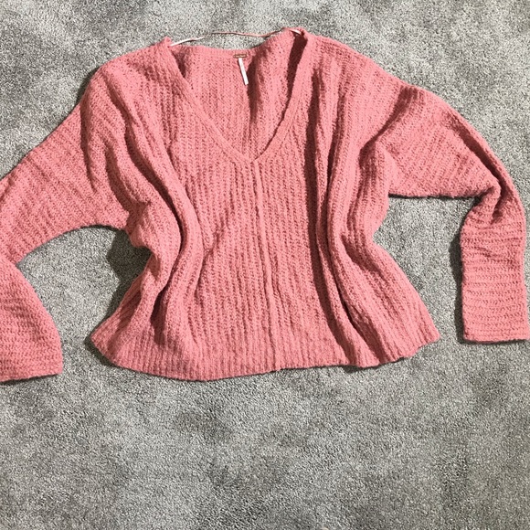 ❌SOLD❌ Free People Moonbeam V-Neck Sweater -NWOT - Picture 2 of 6